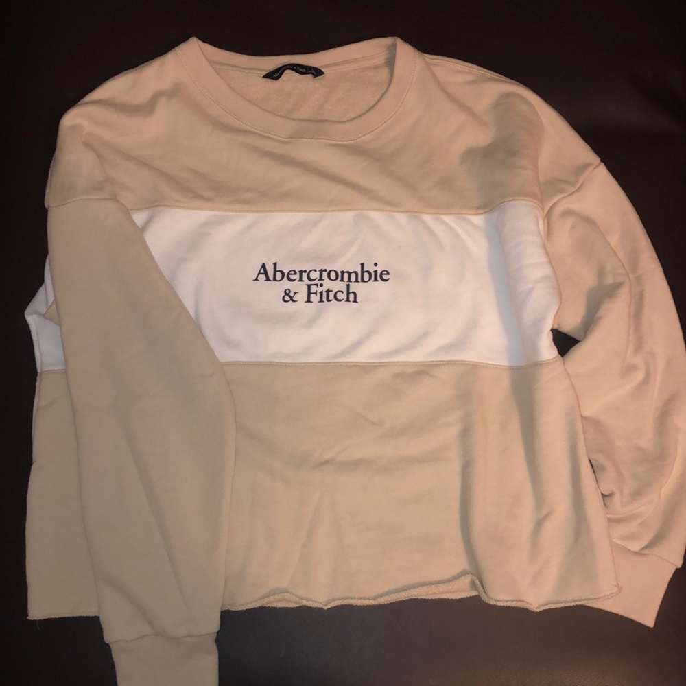 Abercrombie & Fitch Cropped Sweater